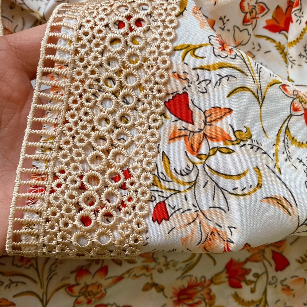 πΏ BOHO ORANGE MULTI FLORAL VNECK BLOUSE! - Picture 7 of 7
